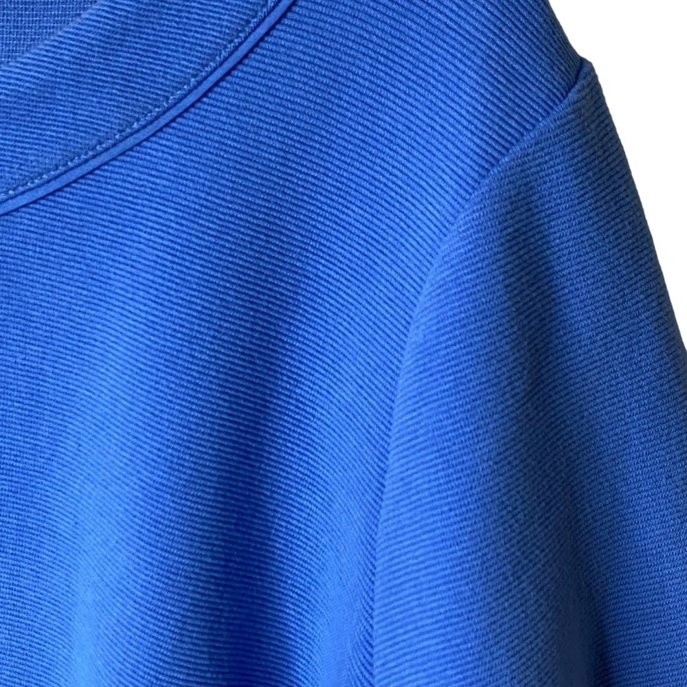 Classic Women’s Blue Scoop Neck Top - Picture 2 of 11